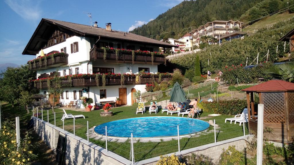 Zimmervermietung Groeberhof Schenna Exteriör bild